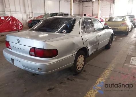 1995 Toyota Camry Dx из США, поврежденный, VIN 4T1SK11E6SU558493